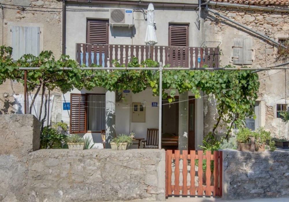 Apartments Jelena Veli Losinj Exterior photo